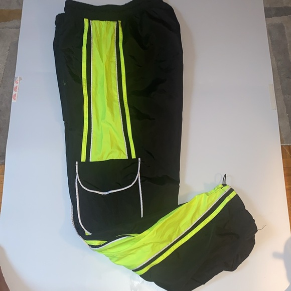 Shell cargo trousers with side panels brand new - Picture 4 of 8